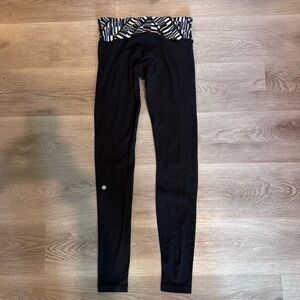Lululemon Mid-Rise Leggings Size 6
